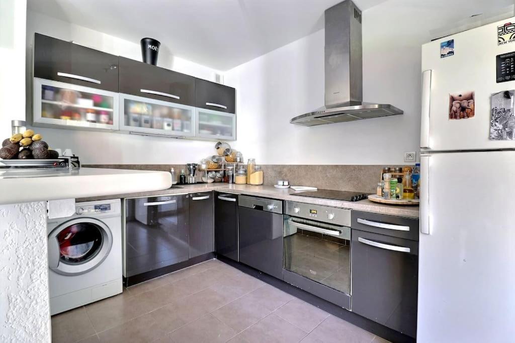 Fréjus Tres Bel Appartement Contemporain Et Calme מראה חיצוני תמונה