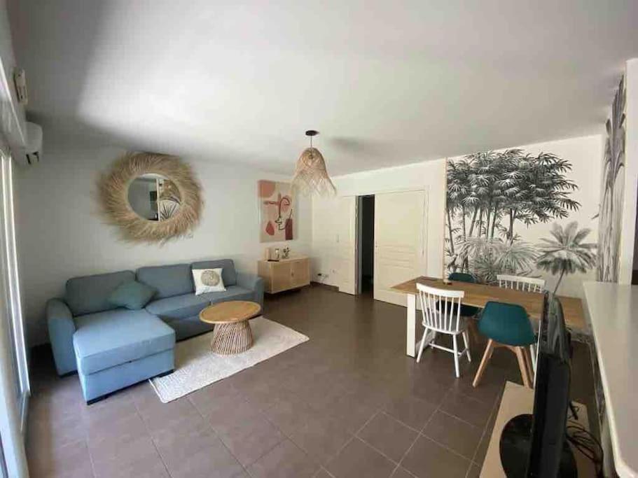 Fréjus Tres Bel Appartement Contemporain Et Calme מראה חיצוני תמונה
