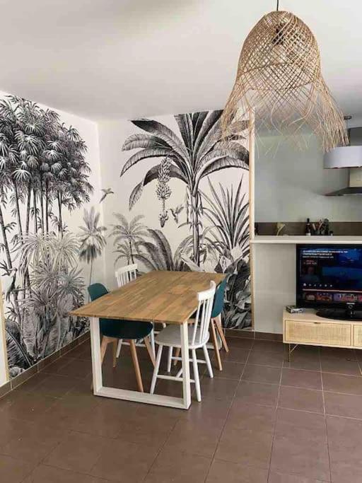 Fréjus Tres Bel Appartement Contemporain Et Calme מראה חיצוני תמונה
